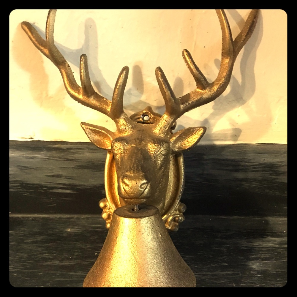 Cast iron deer bell (sprayed gold)